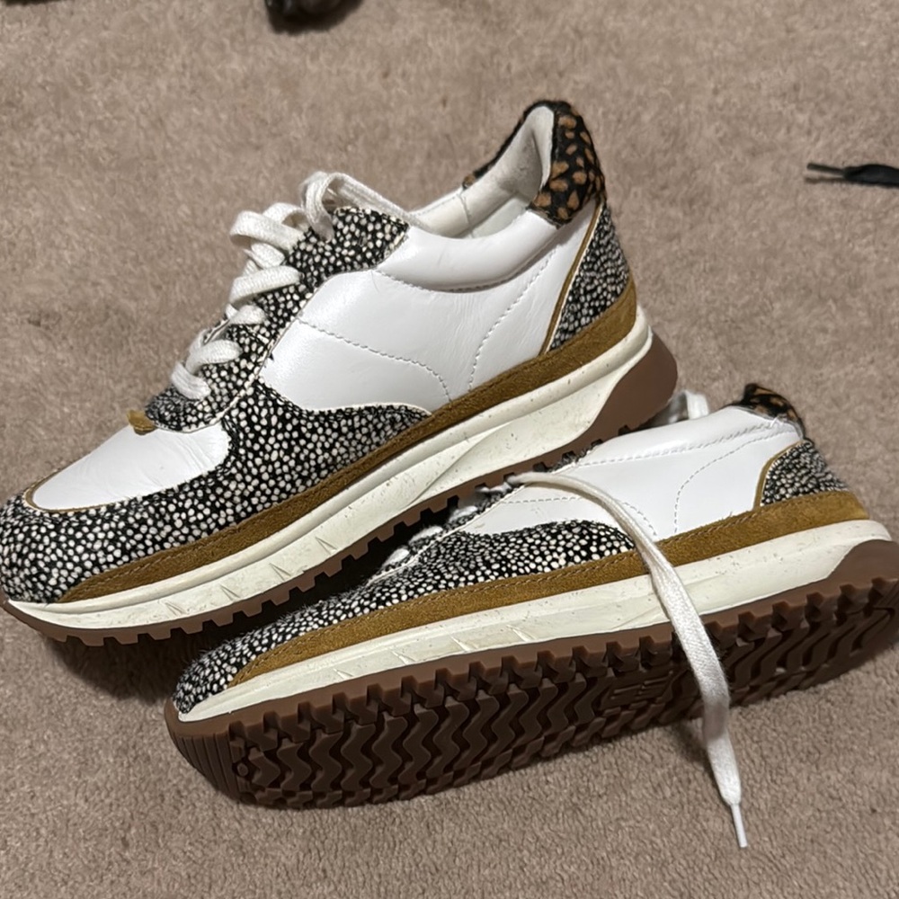 Madewell gently worn sneakers